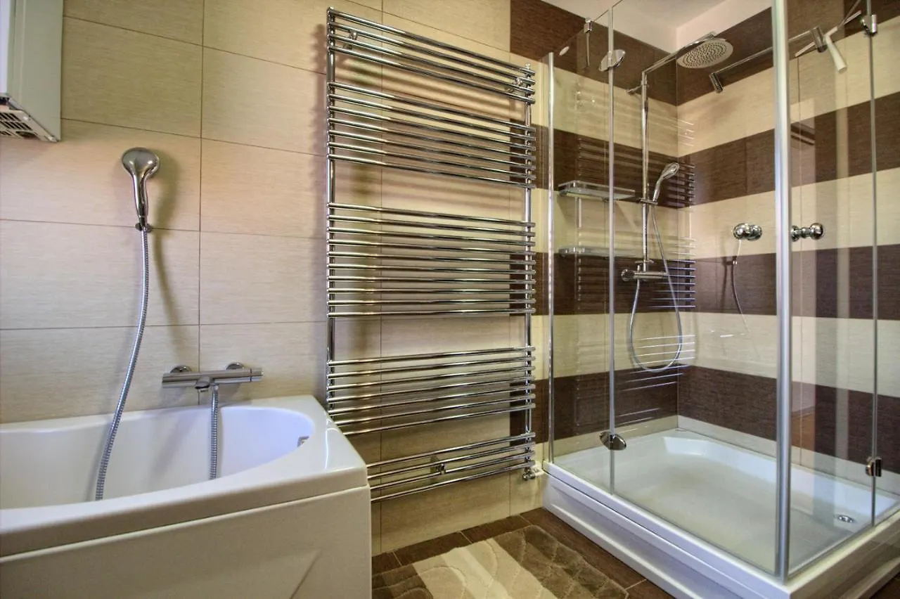 Beautiful Villa Magnifica With Private Pool In Pula