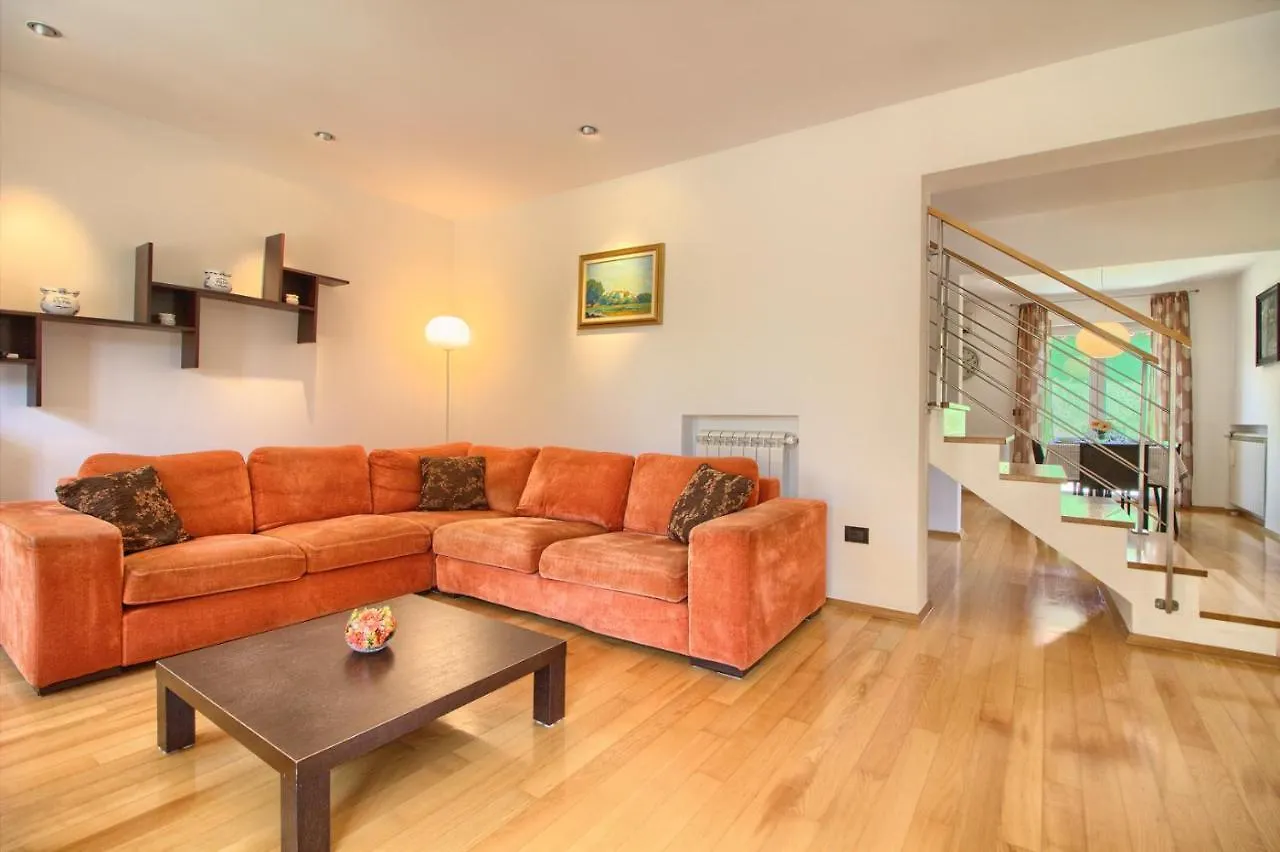 Beautiful Villa Magnifica With Private Pool In Pula