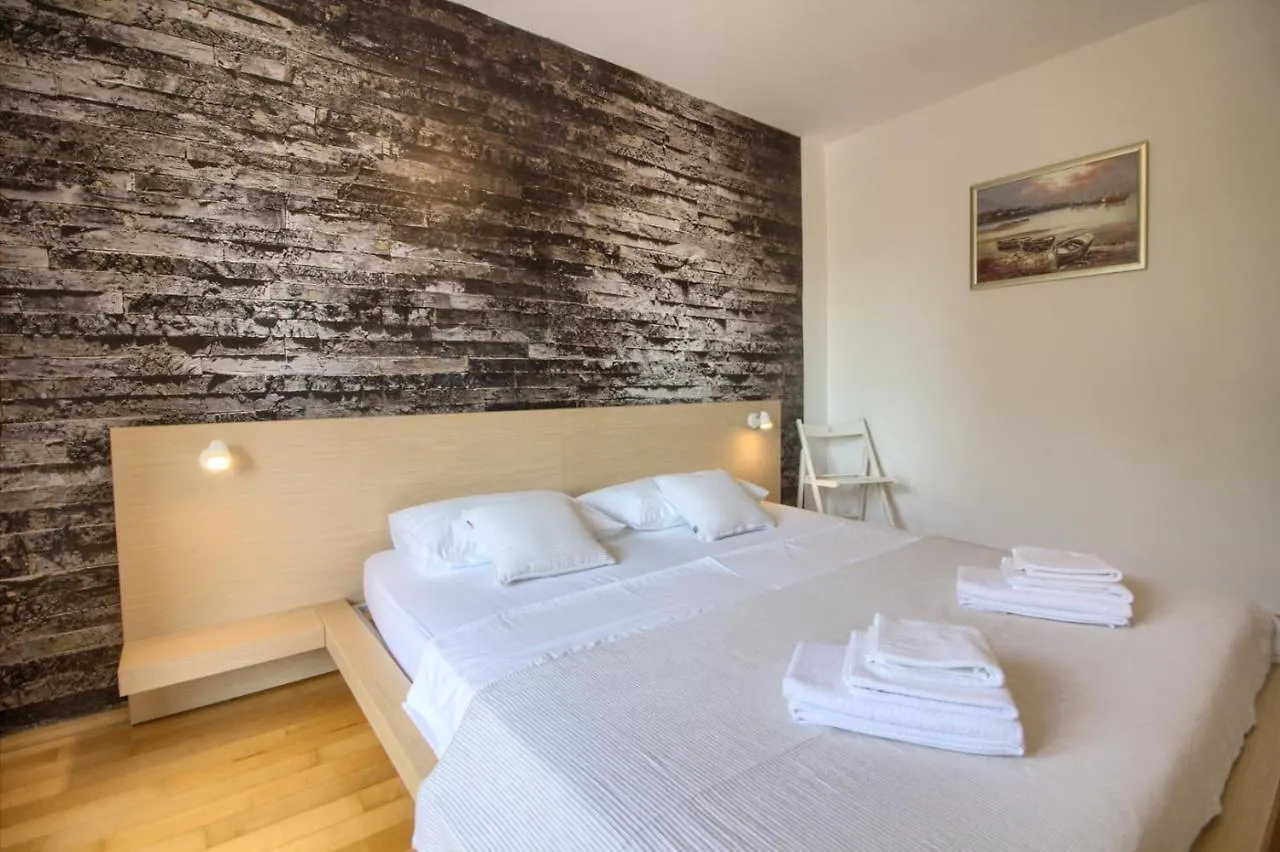 Beautiful Villa Magnifica With Private Pool In Pula Croatia