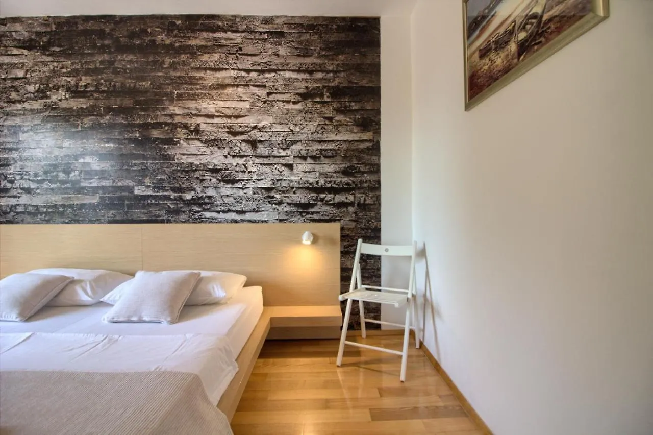 Beautiful Villa Magnifica With Private Pool In Pula