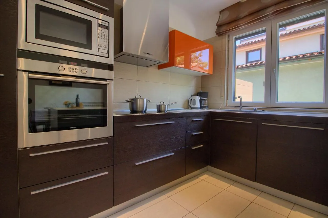 Beautiful Villa Magnifica With Private Pool In Pula