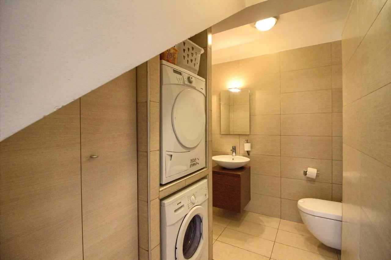 Beautiful Villa Magnifica With Private Pool In Pula